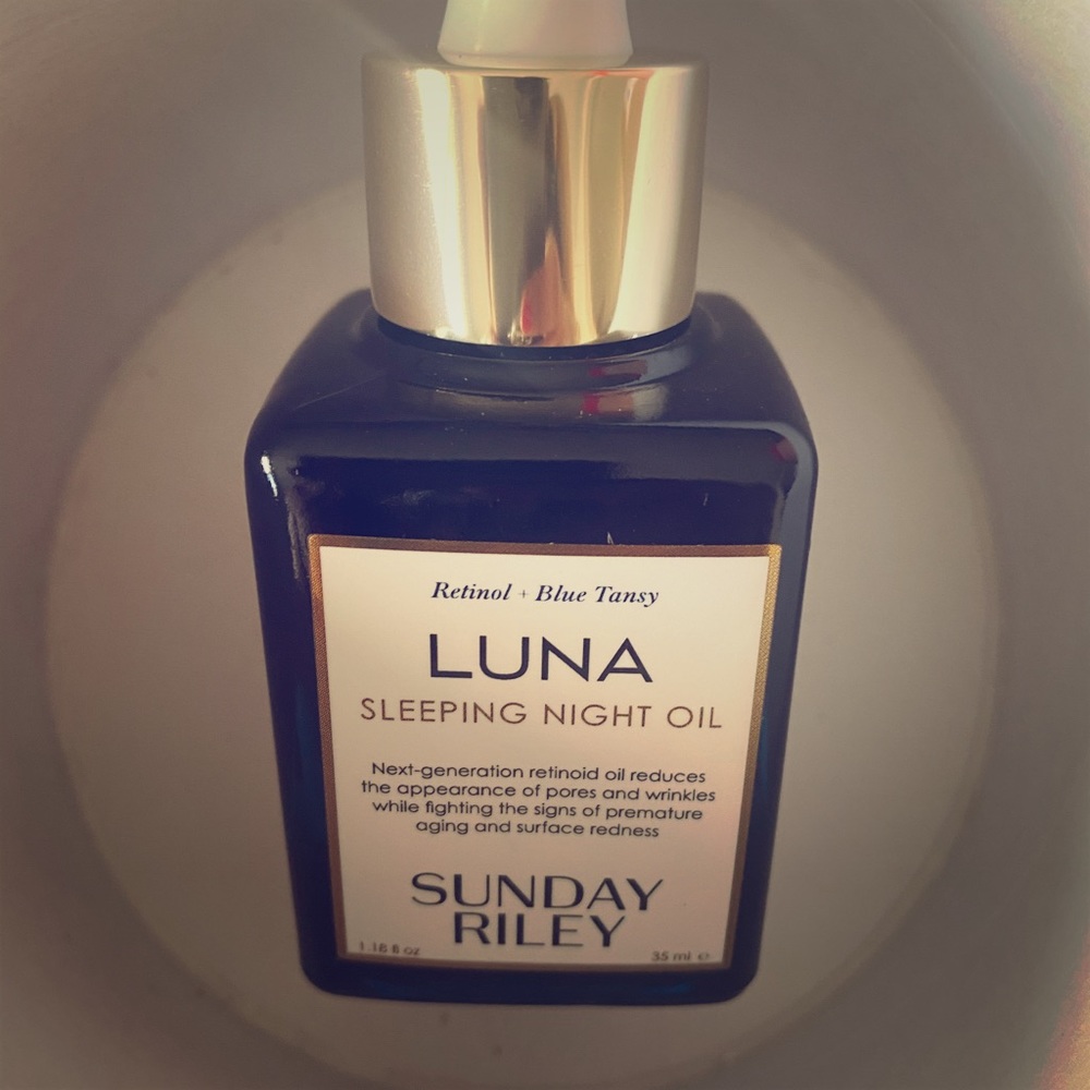 Full size Luna sleeping oil